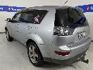 Thumbnail '5' of Mitsubishi Outlander