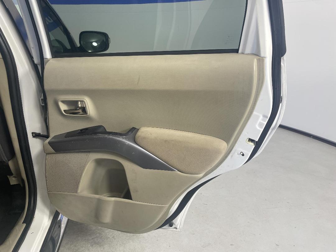 Photo '19' of Mitsubishi Outlander Photo '19' of Mitsubishi Outlander