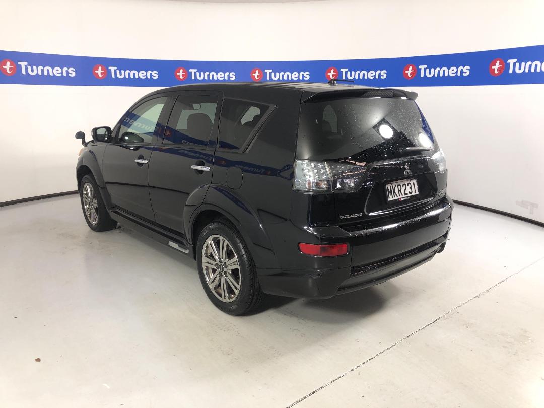 Photo '5' of Mitsubishi Outlander Photo '5' of Mitsubishi Outlander