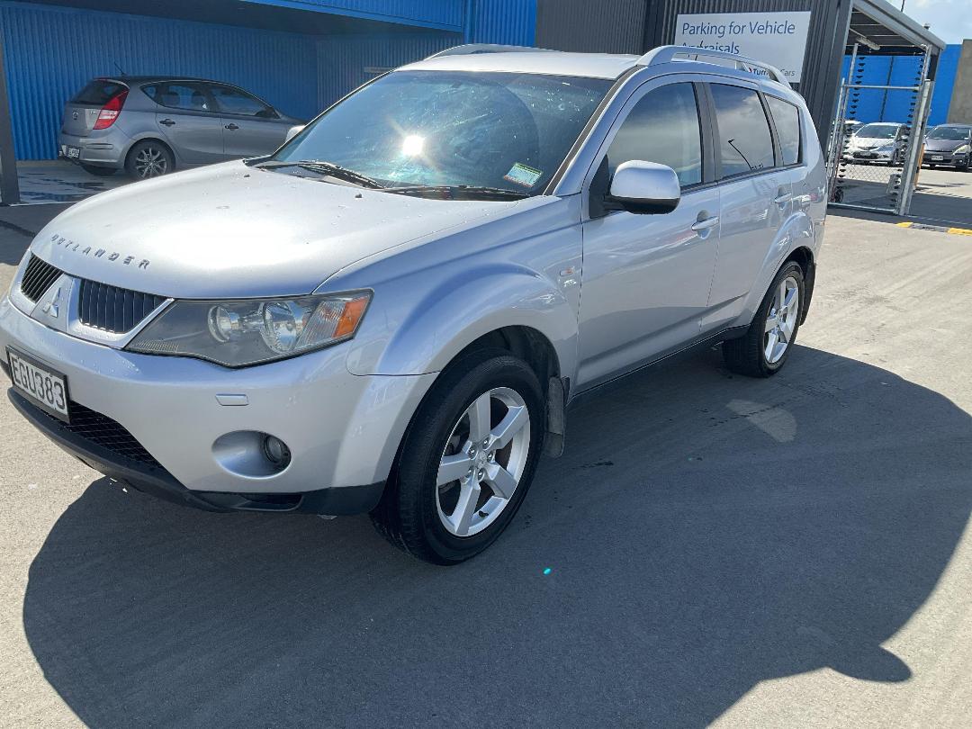 Photo '3' of Mitsubishi Outlander XLS