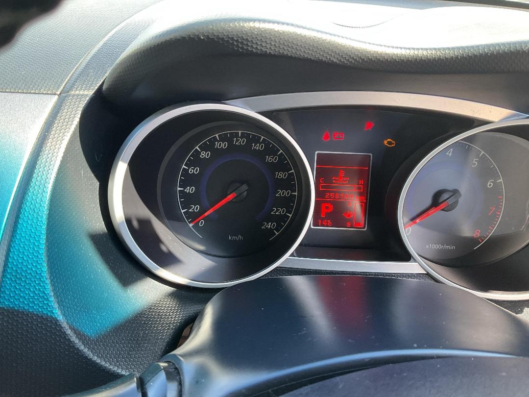 Photo '8' of Mitsubishi Outlander XLS