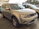 Thumbnail '2' of Mitsubishi Outlander