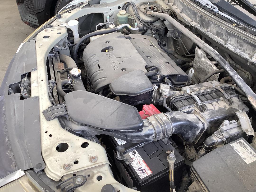 Photo '9' of Mitsubishi Outlander Photo '9' of Mitsubishi Outlander