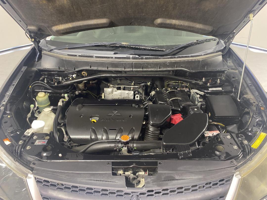 Photo '13' of Mitsubishi Outlander Photo '13' of Mitsubishi Outlander