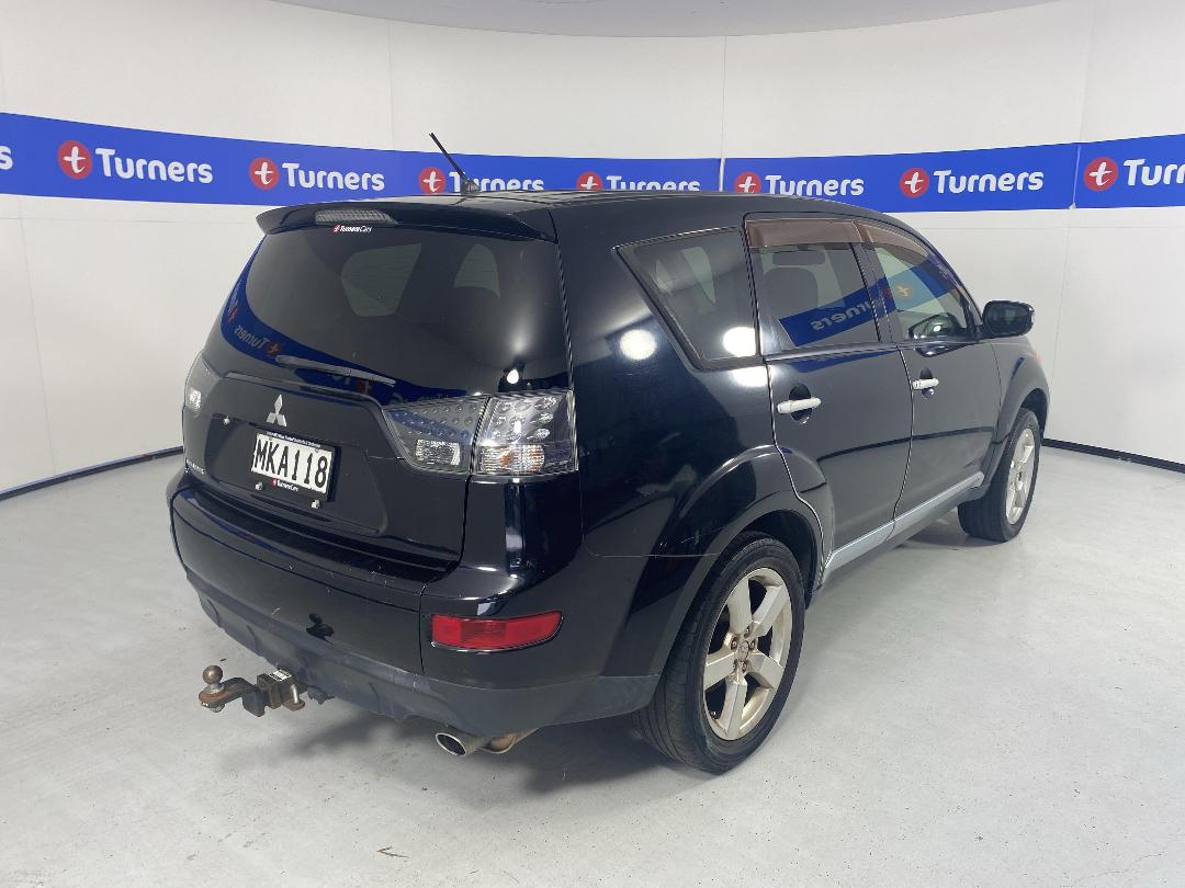 Photo '7' of Mitsubishi Outlander Photo '7' of Mitsubishi Outlander