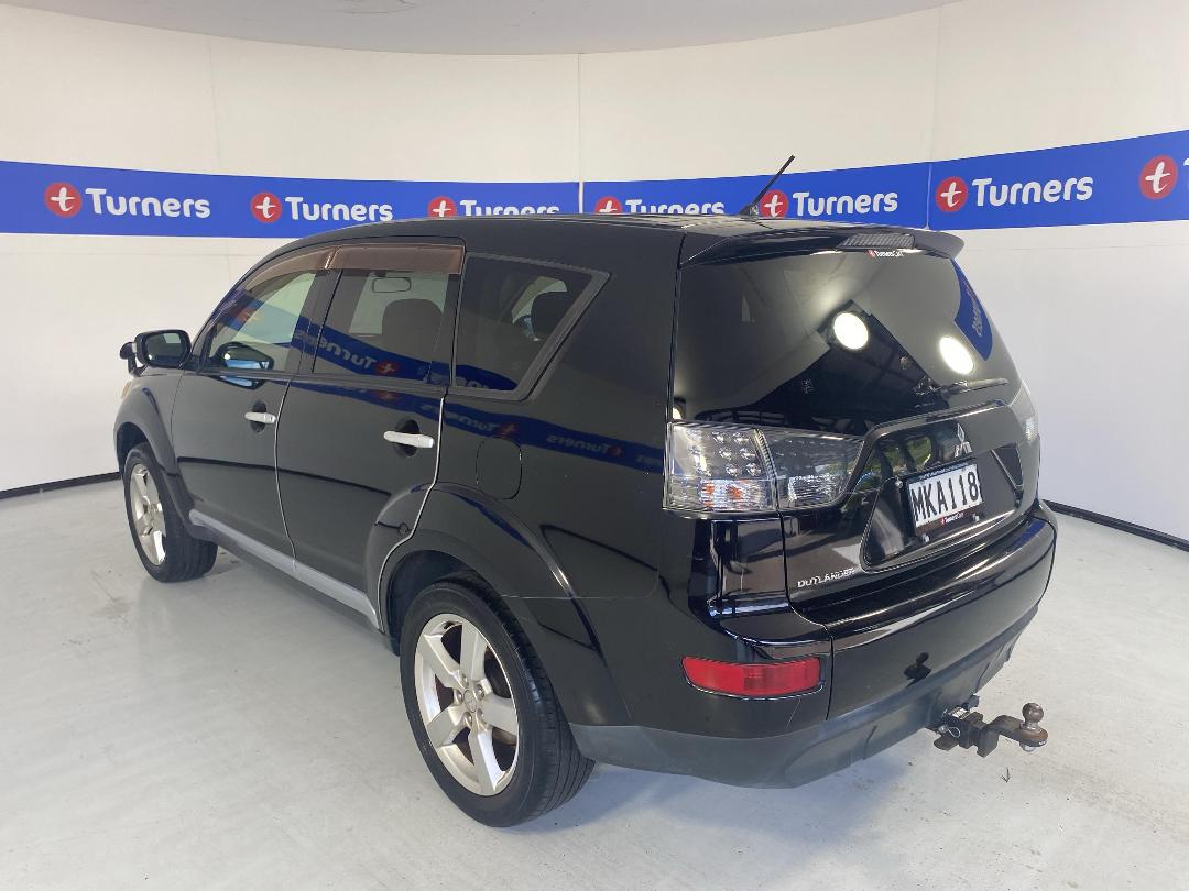 Photo '5' of Mitsubishi Outlander Photo '5' of Mitsubishi Outlander