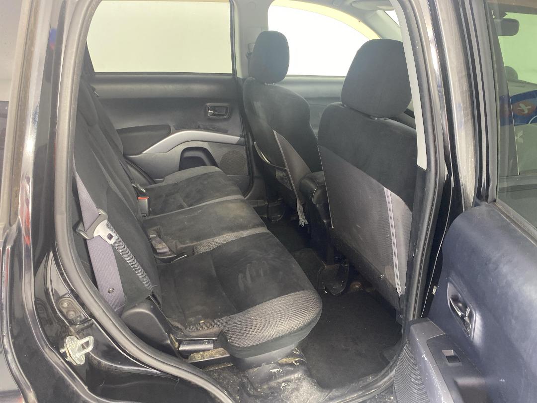 Photo '20' of Mitsubishi Outlander Photo '20' of Mitsubishi Outlander