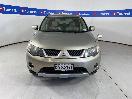 Thumbnail '2' of Mitsubishi Outlander