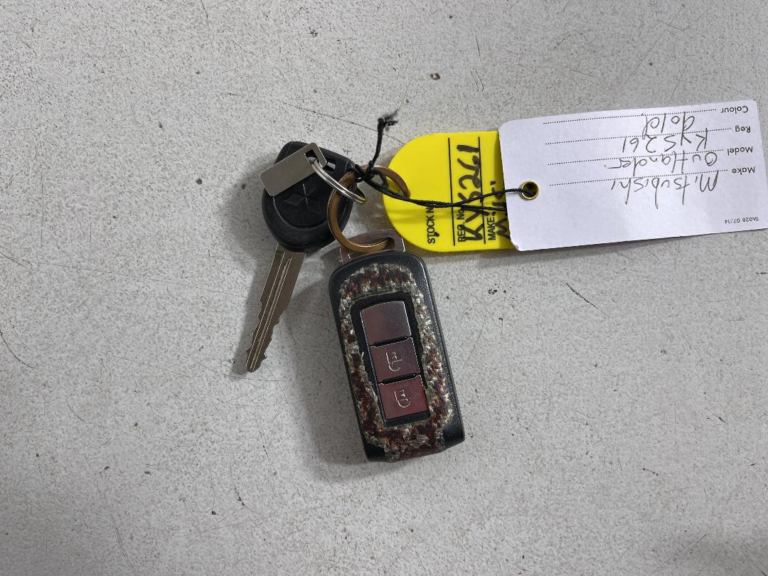 Photo '22' of Mitsubishi Outlander Photo '22' of Mitsubishi Outlander