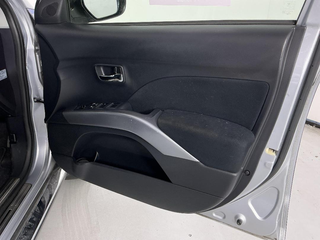 Photo '13' of Mitsubishi Outlander