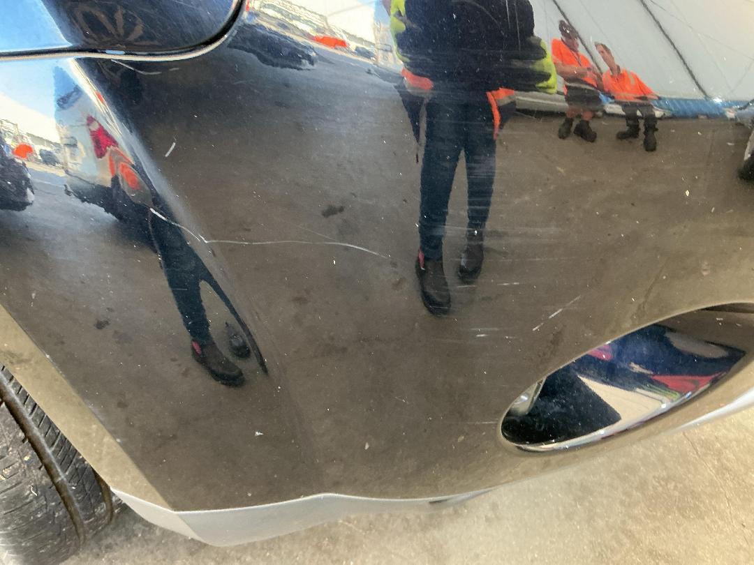 Photo '2' of Mitsubishi Outlander