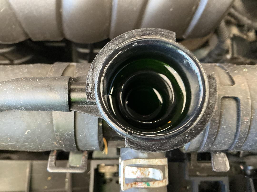 Photo '28' of Mitsubishi Outlander