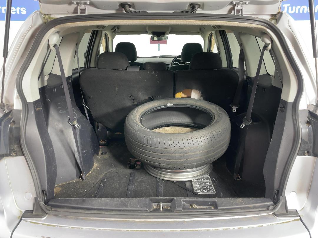 Photo '12' of Mitsubishi Outlander