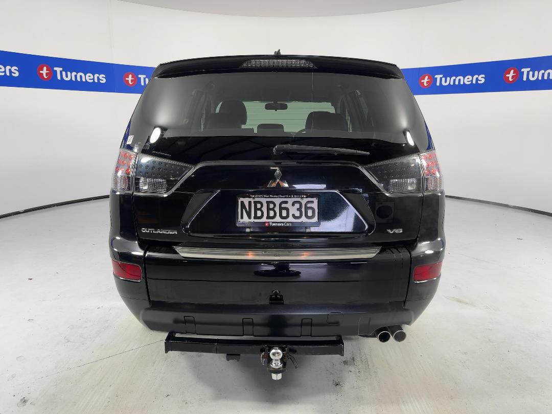 Photo '6' of Mitsubishi Outlander