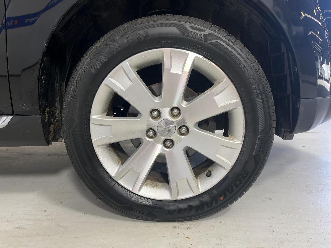 Photo '9' of Mitsubishi Outlander Photo '9' of Mitsubishi Outlander