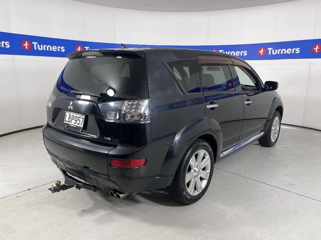 Photo '7' of Mitsubishi Outlander Photo '7' of Mitsubishi Outlander