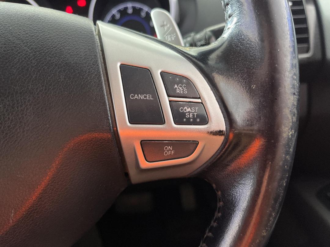 Photo '26' of Mitsubishi Outlander Photo '26' of Mitsubishi Outlander