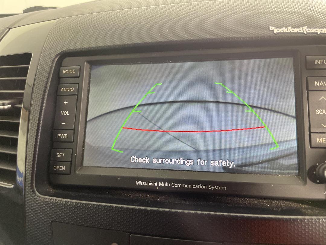 Photo '24' of Mitsubishi Outlander