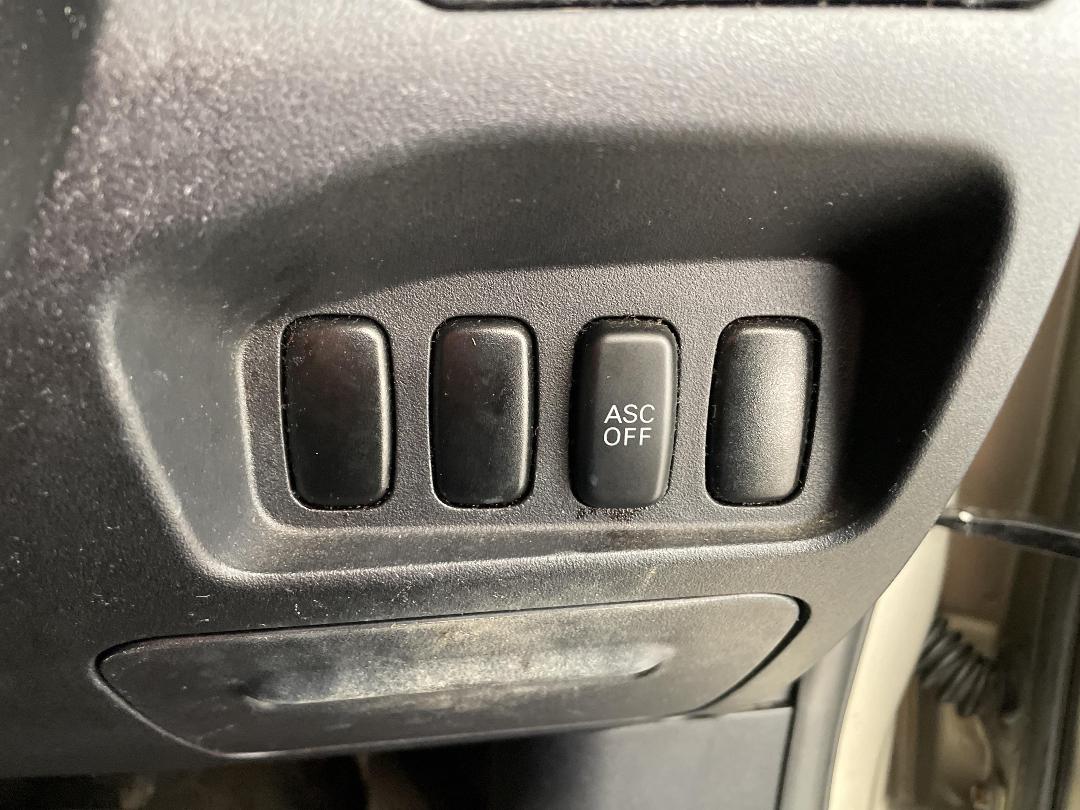 Photo '25' of Mitsubishi Outlander