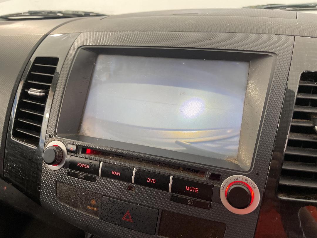 Photo '29' of Mitsubishi Outlander