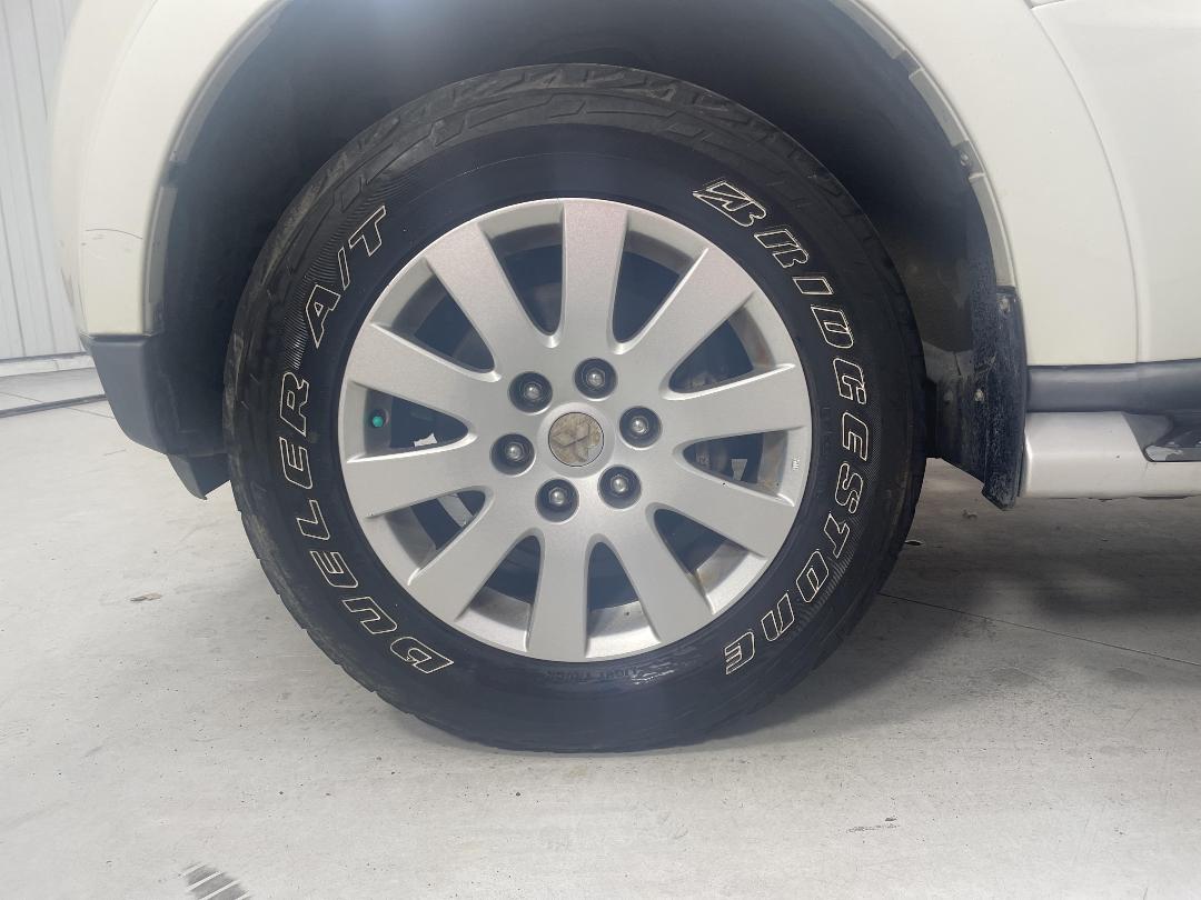 Photo '10' of Mitsubishi Pajero