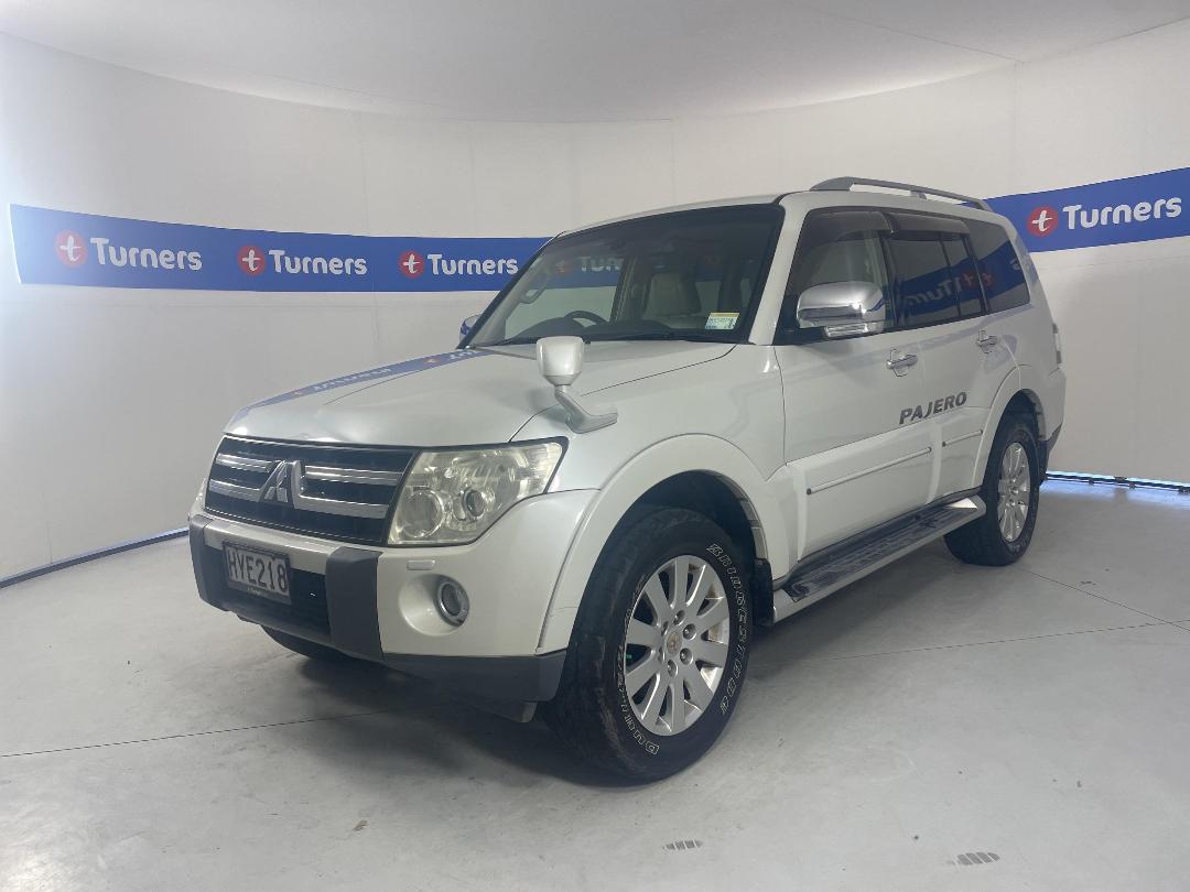 Photo '4' of Mitsubishi Pajero