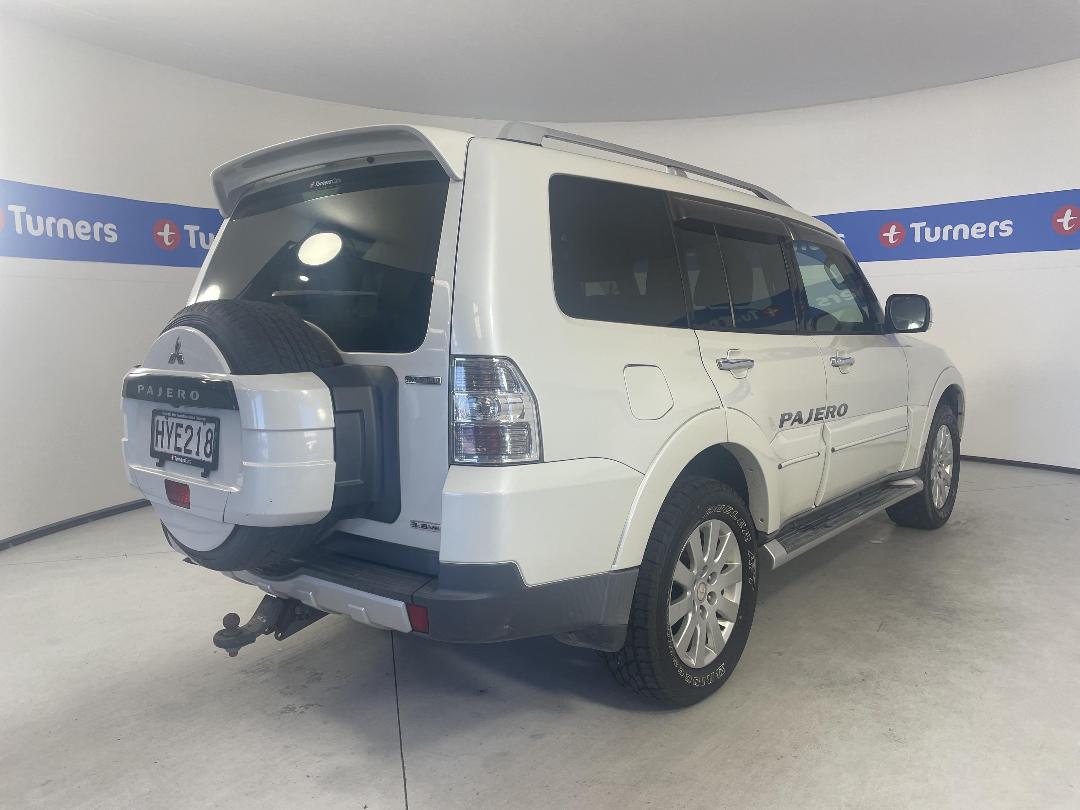 Photo '7' of Mitsubishi Pajero