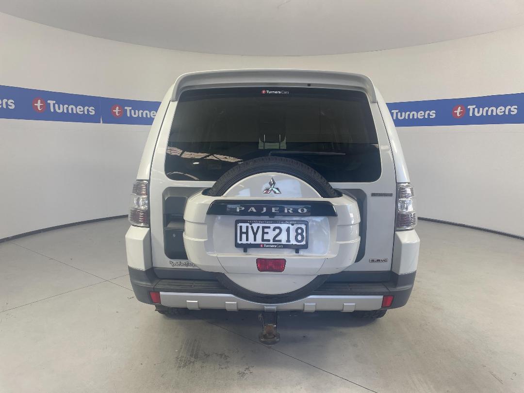 Photo '6' of Mitsubishi Pajero