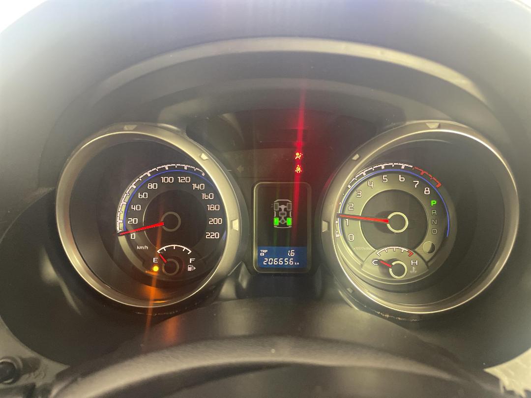 Photo '21' of Mitsubishi Pajero