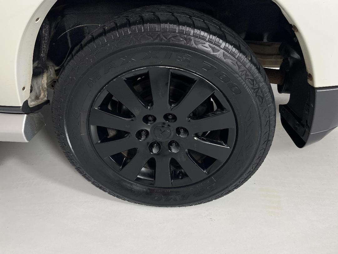 Photo '11' of Mitsubishi Pajero