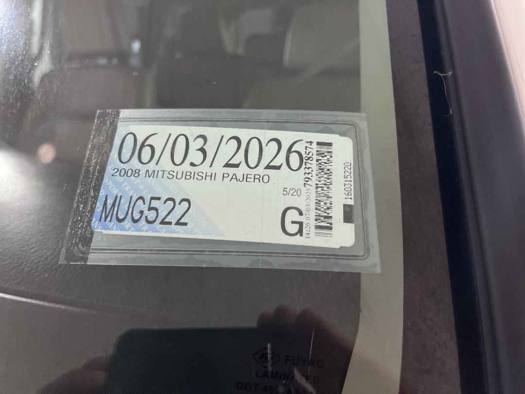 Photo '24' of Mitsubishi Pajero