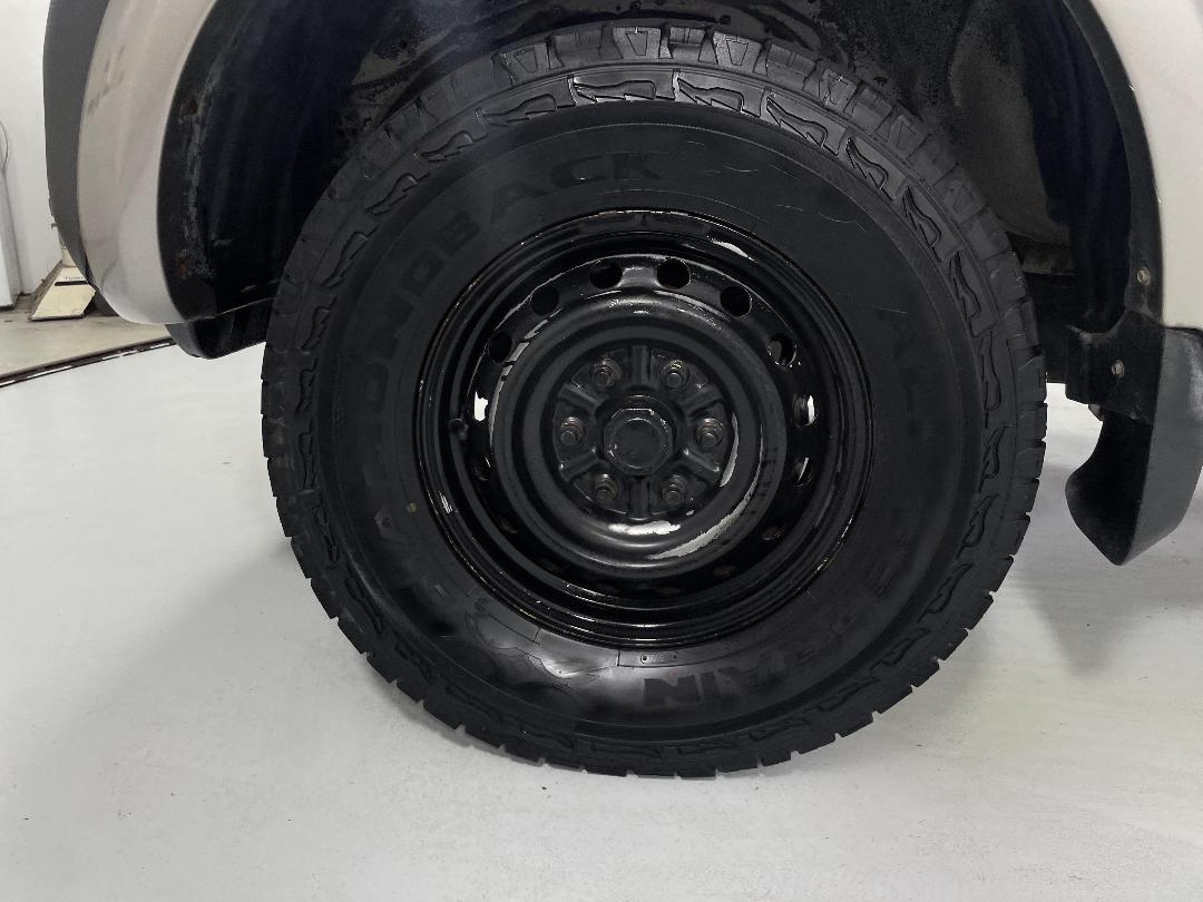 Photo '10' of Mitsubishi Triton