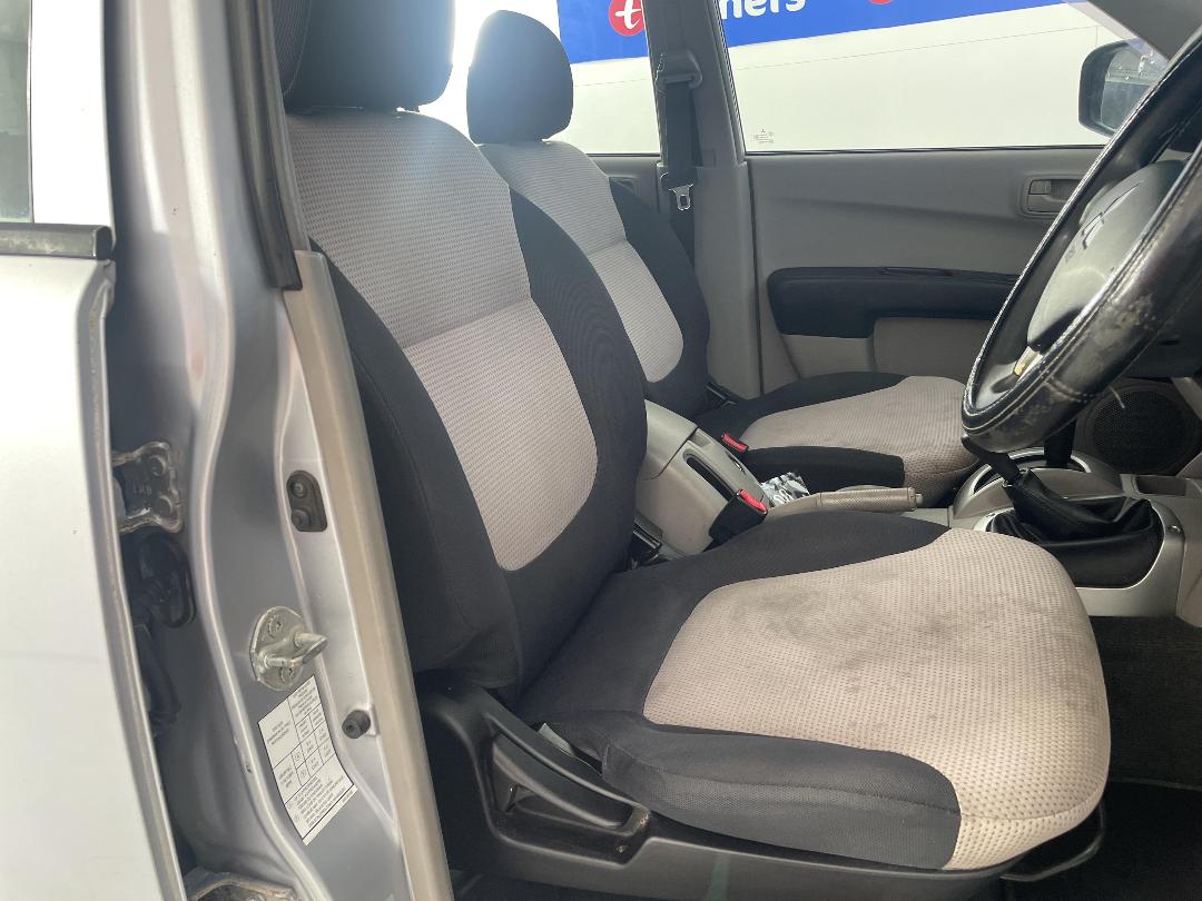 Photo '16' of Mitsubishi Triton Photo '16' of Mitsubishi Triton