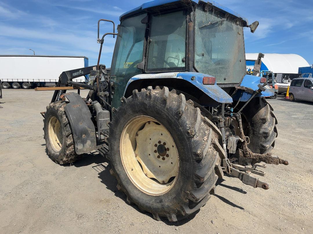 Photo '6' of NEW HOLLAND TL90A Tractor
