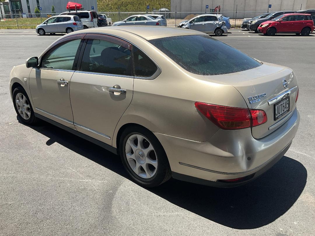 Photo '3' of Nissan Bluebird Sylphy Photo '3' of Nissan Bluebird Sylphy