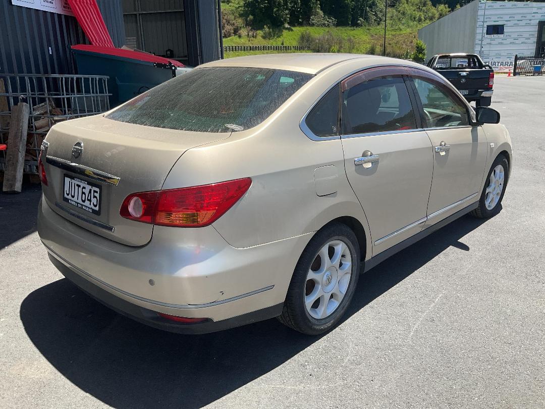 Photo '4' of Nissan Bluebird Sylphy Photo '4' of Nissan Bluebird Sylphy