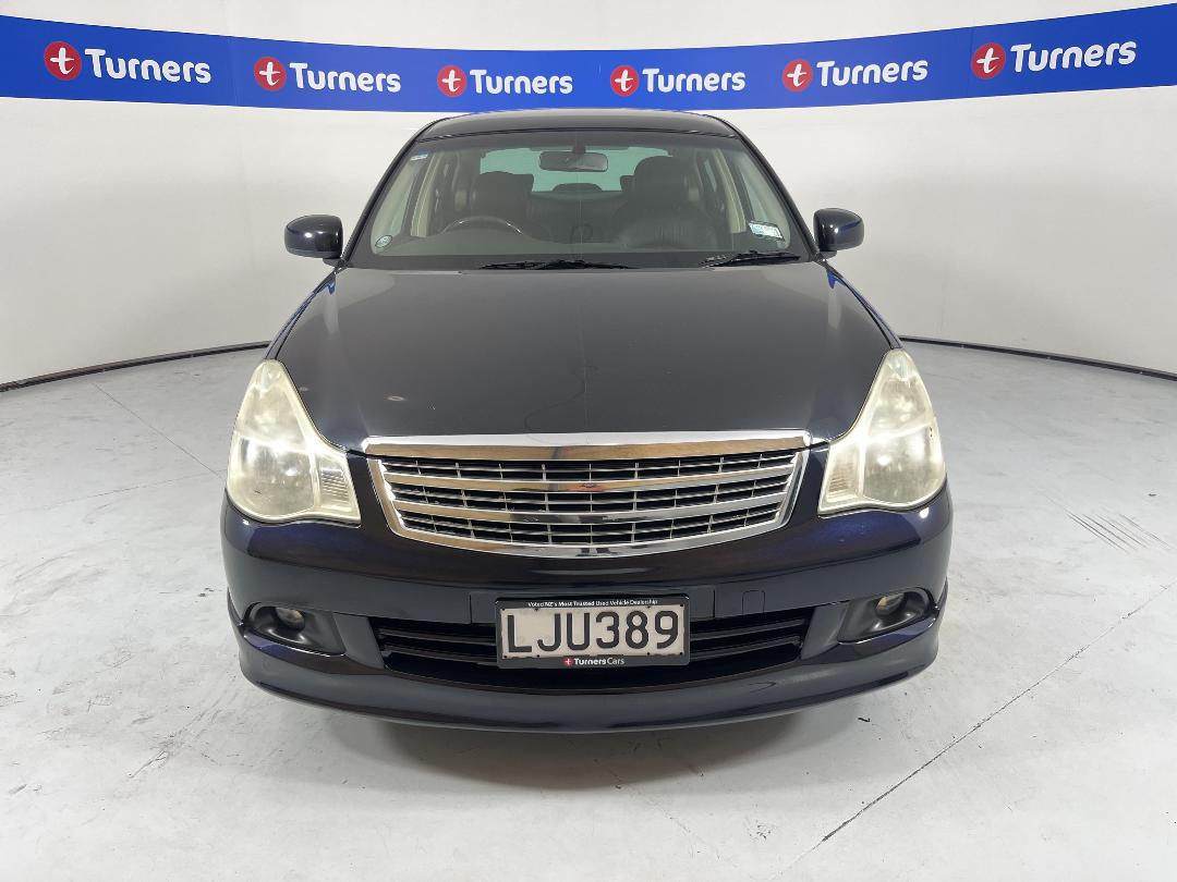 Photo '2' of Nissan Bluebird