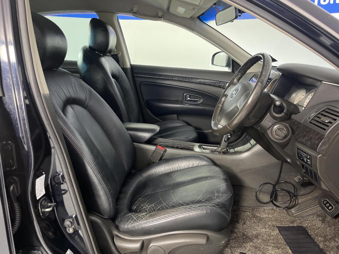 Photo '16' of Nissan Bluebird