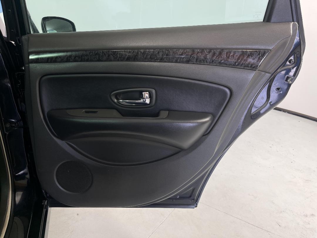 Photo '19' of Nissan Bluebird