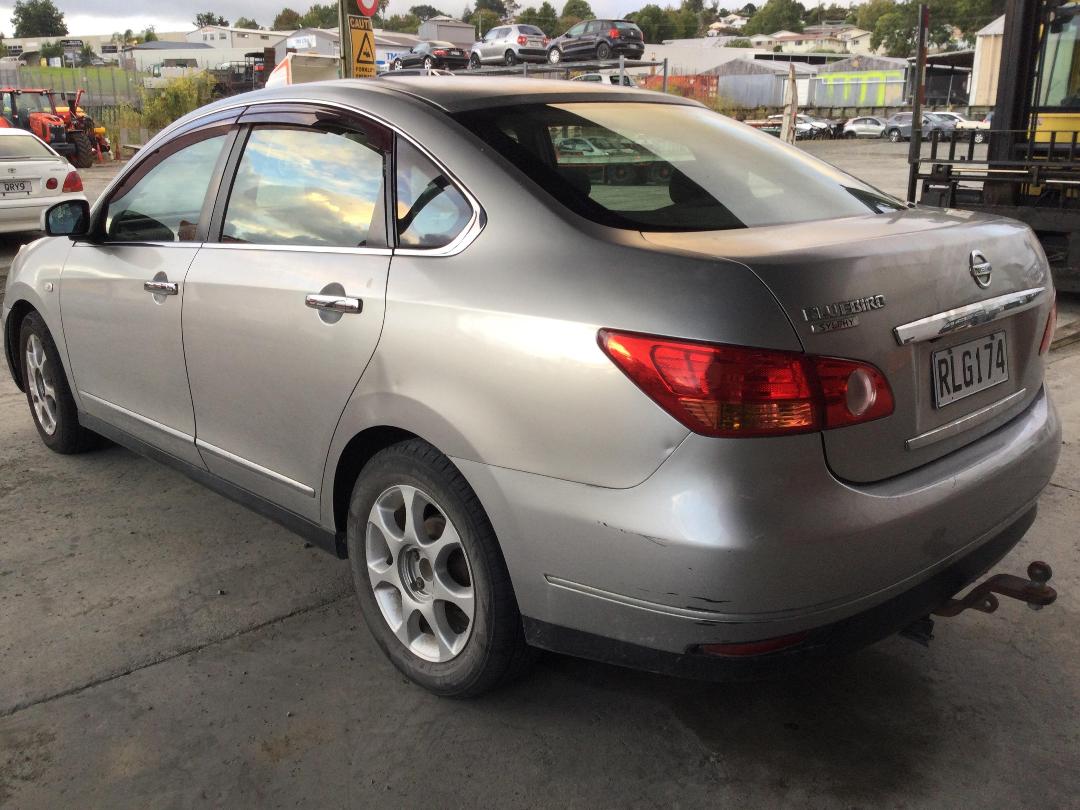 Photo '9' of Nissan Bluebird Sylphy