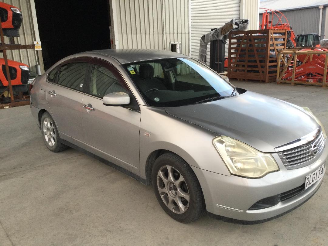 Photo '13' of Nissan Bluebird Sylphy