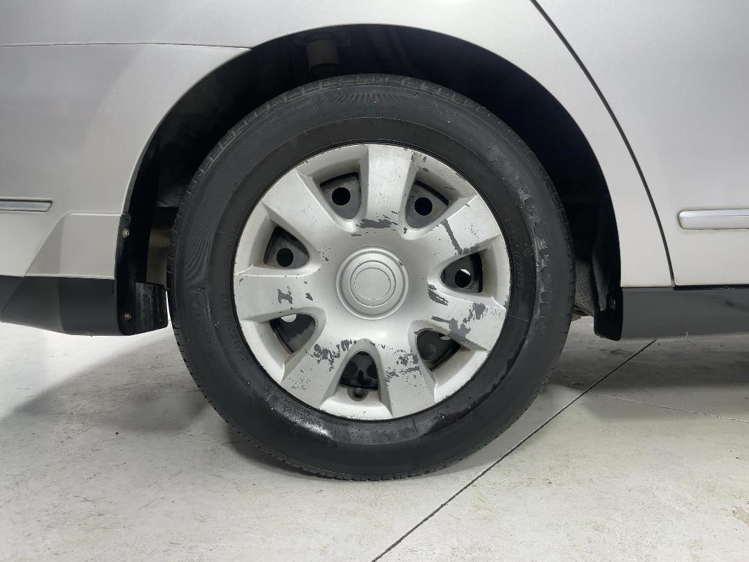 Photo '12' of Nissan Bluebird