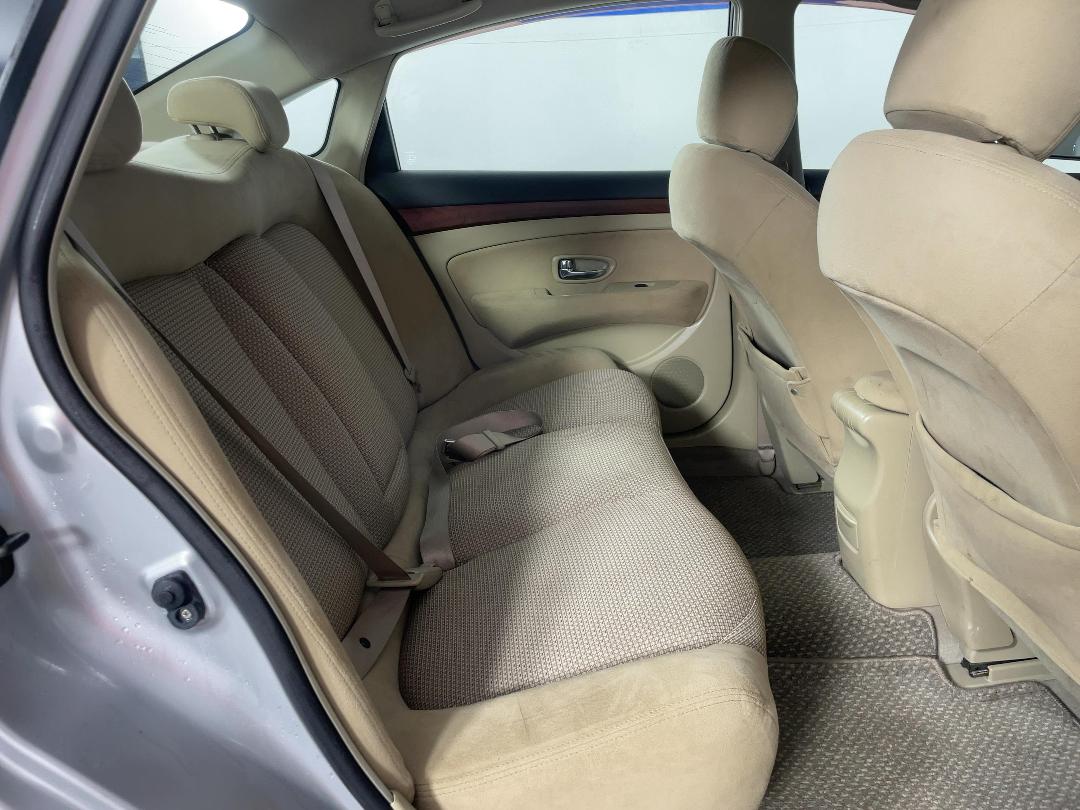 Photo '20' of Nissan Bluebird