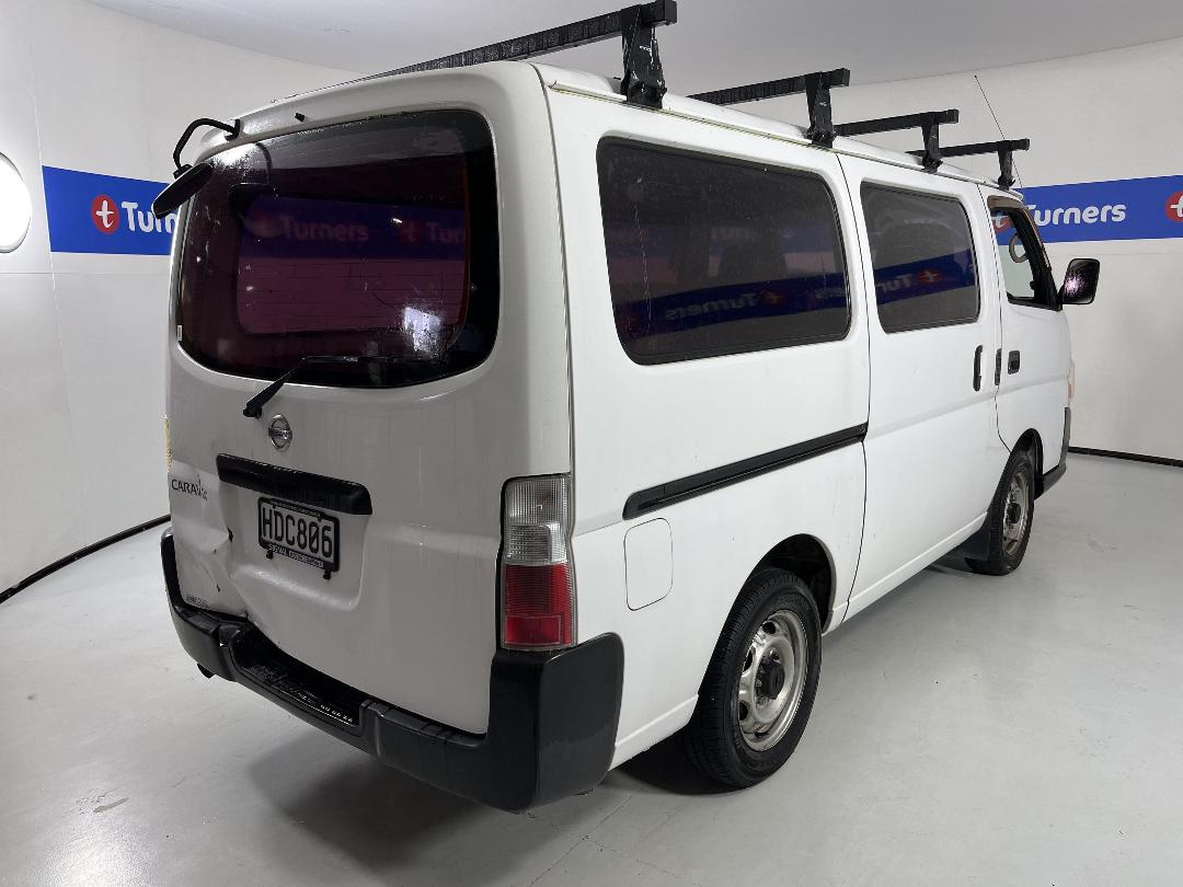 Photo '7' of Nissan Caravan