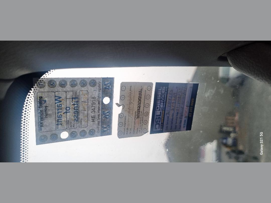 Photo '6' of Nissan Caravan