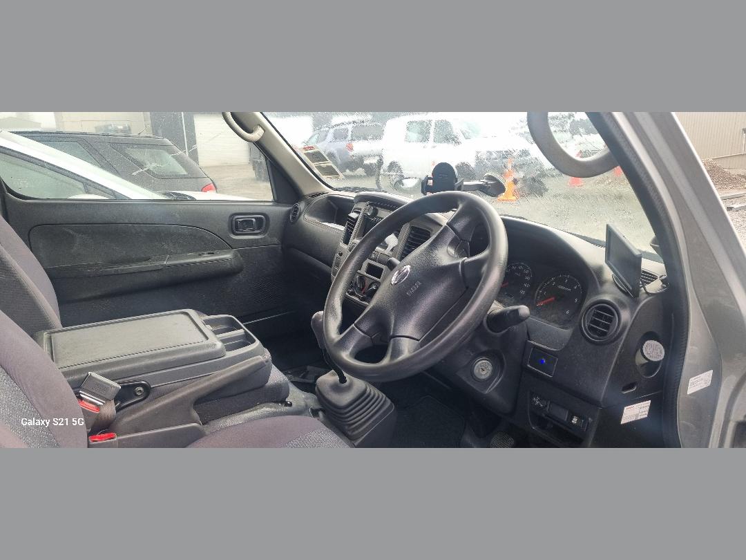 Photo '7' of Nissan Caravan