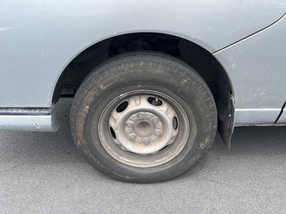 Photo '10' of Nissan Caravan Photo '10' of Nissan Caravan