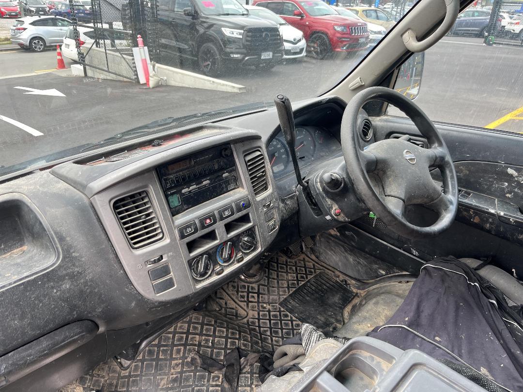 Photo '13' of Nissan Caravan Photo '13' of Nissan Caravan