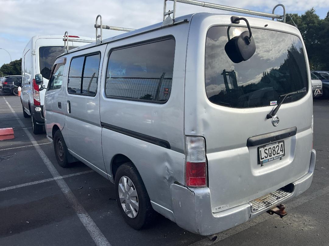 Photo '3' of Nissan Caravan Photo '3' of Nissan Caravan