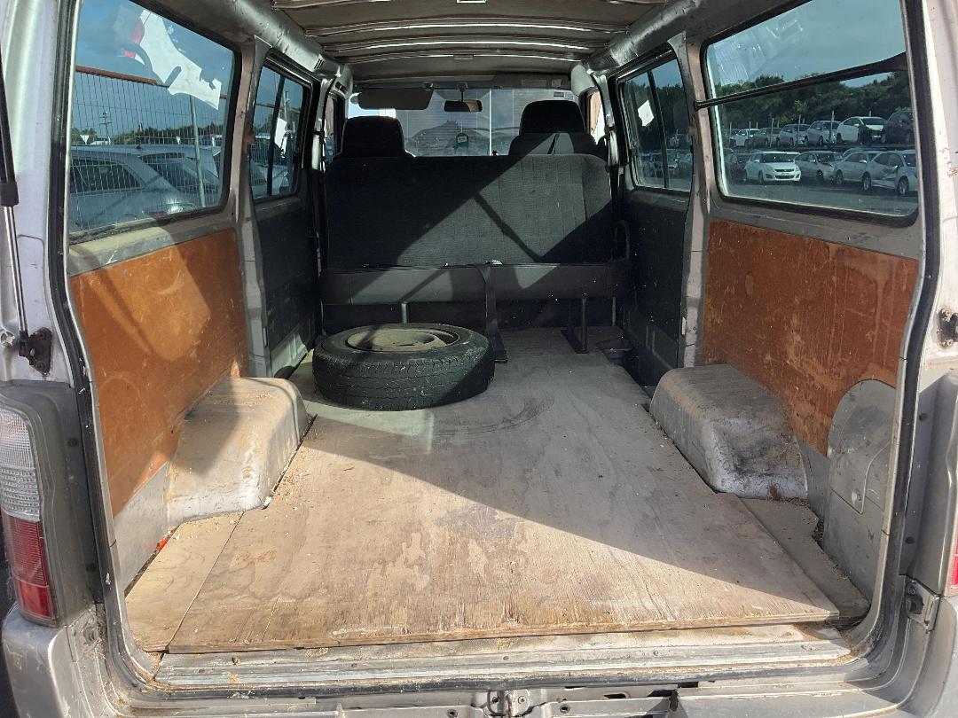 Photo '6' of Nissan Caravan Photo '6' of Nissan Caravan